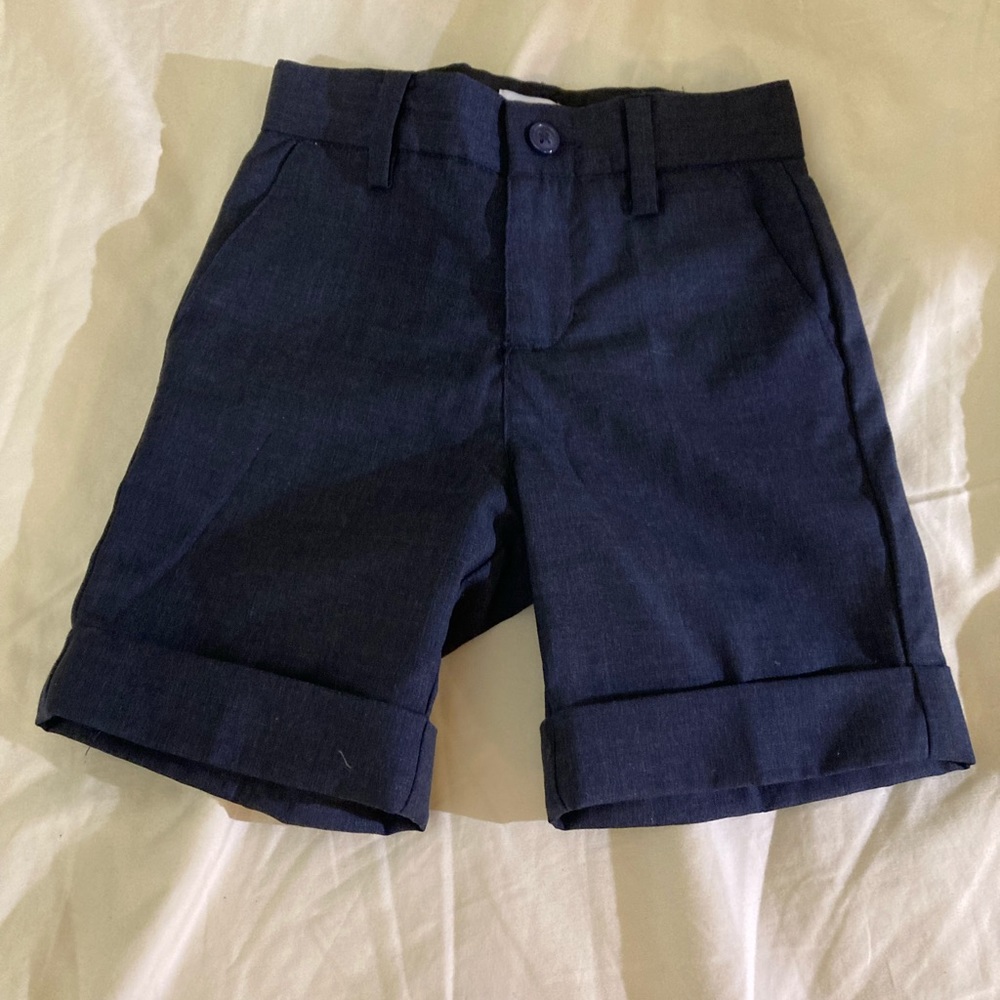 Excellent/amazing condition. Great for pictures and or a wedding.
